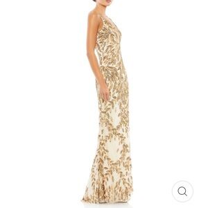 New Mac Duggal 5107 EMBELLISHED LEAF EVENING GOWN
Size 12